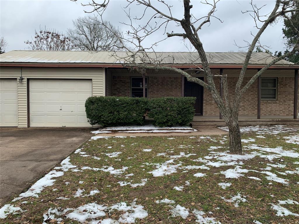 623 S Holland St, Bellville, TX 77418 House for Rent in Bellville, TX