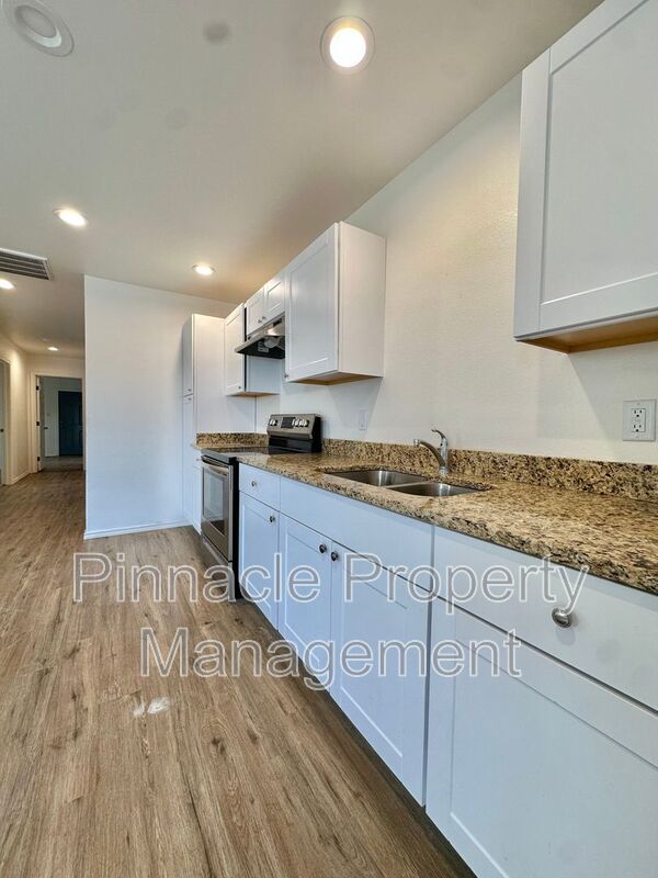 Foto del edificio - 1640 Beacon St