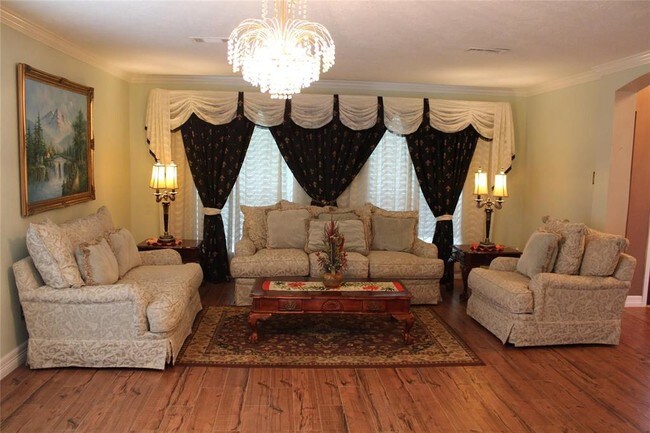 Building Photo - 10418 Sanibel Falls Ct