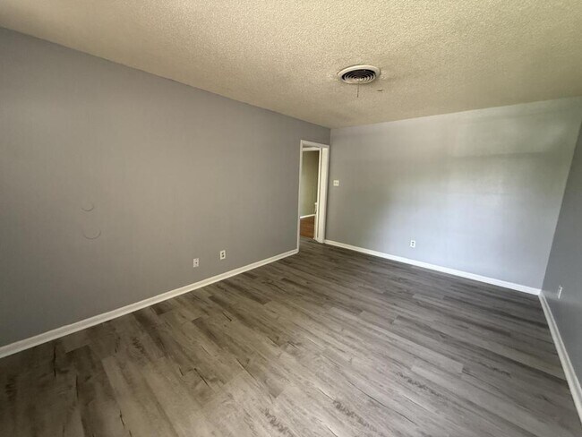 Foto del edificio - 1204 S 7th St