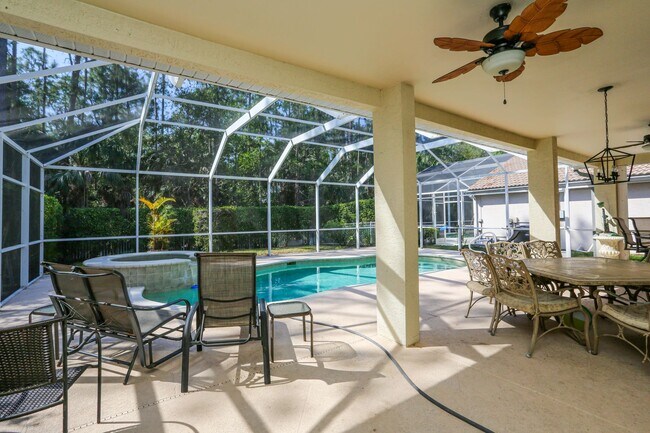 Foto del edificio - ***4BEDS/3BATHS***BERKSHIRE LAKES***SEASON...