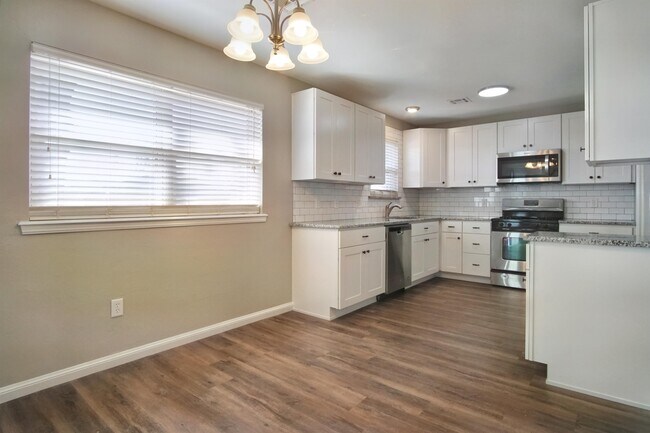 Foto del edificio - 620 Winding Ln