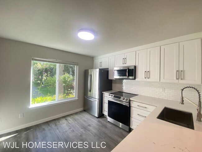 Building Photo - 2 br, 1 bath House - 12208 NE 147th Pl Uni...