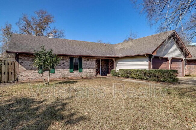 Foto del edificio - 2135 Baywood Dr