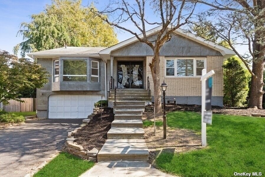 Primary Photo - 1110 Fordham Ln