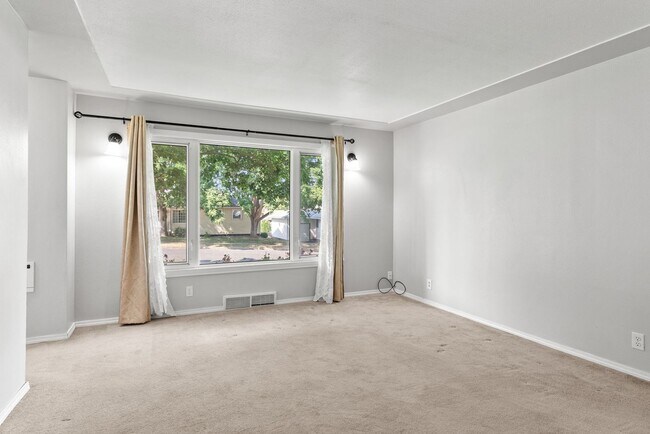 Foto del edificio - Beautiful South Perry Home