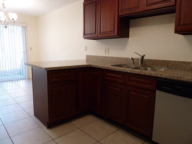 Granite Counters - 29589 SW Serenity Way