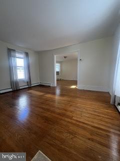 Foto del edificio - 221 E 4th St