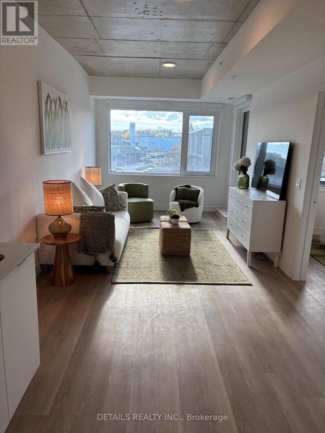 Photo du bâtiment - 1655 Carling Ave