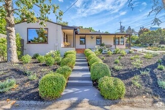 Building Photo - 4053 Huntington