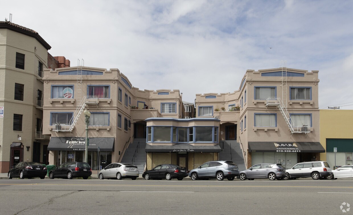 Primary Photo - 622-634 Grand Ave