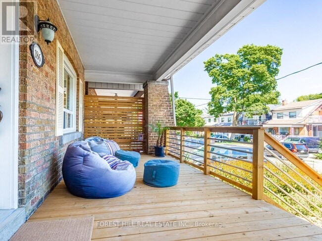 Building Photo - 186 Westmount Ave