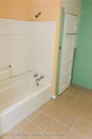 Building Photo - 3 br, 1 bath House - 1306 Overcliff Way