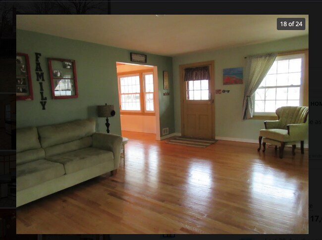 Foto del edificio - 2081 W Riverview Ave