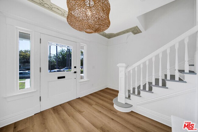 Foto del edificio - 2283 W 25th St