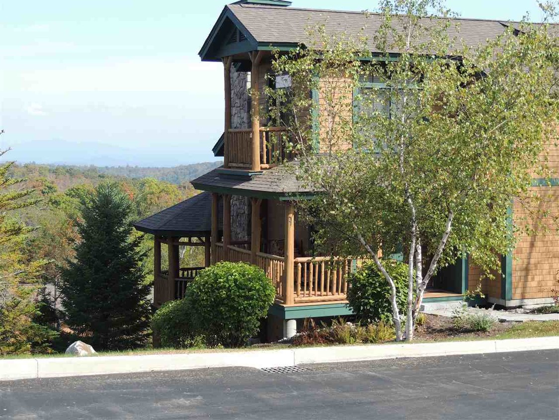 Primary Photo - 5 Beechwood Dr