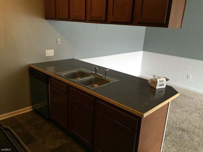 Building Photo - 2 br, 1 bath Townhome - 731 Peachtree Pl 731