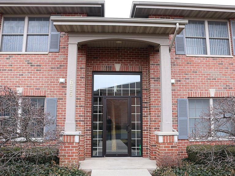 607 Cambridge Ct, Munster, IN 46321 House Rental in Munster, IN