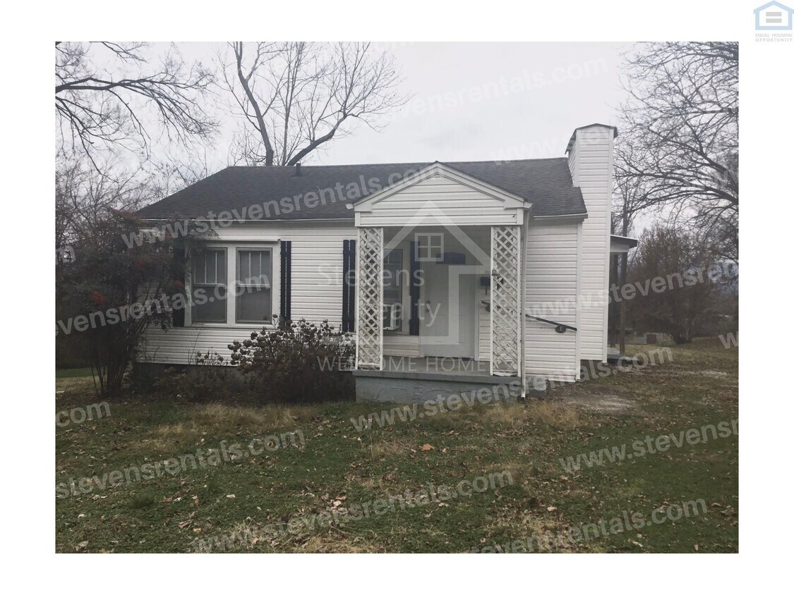 Primary Photo - 3515 Taylor St