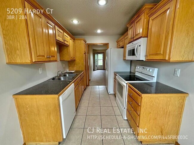 Foto del edificio - 5209 Hardy Ct