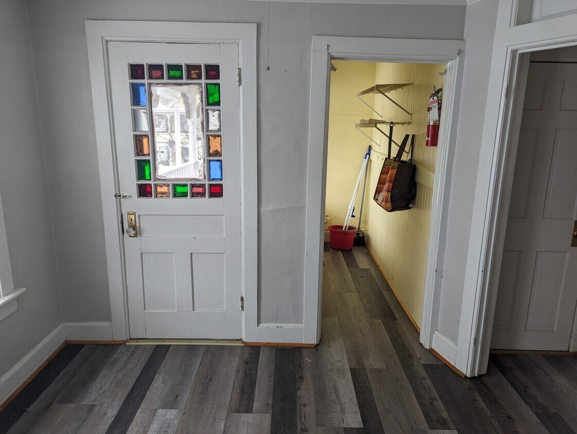 201 Division St Unit 3, Bennington, VT 05201 Apartments in Bennington