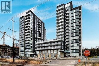 Building Photo - 3581 E Kent Avenue N