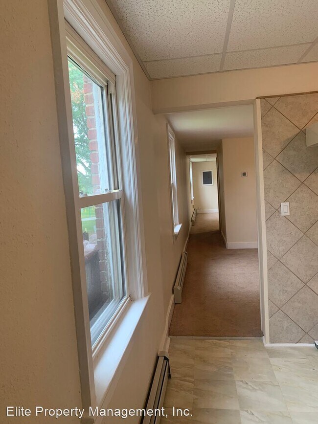 Building Photo - 1 br, 1 bath House - 790 Carlisle Ave., Un...