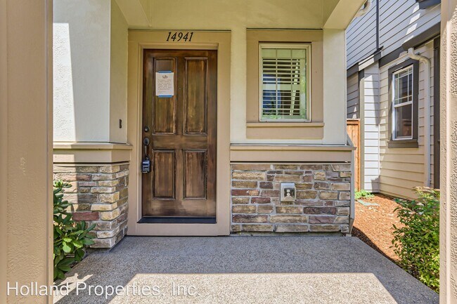 Foto del edificio - 3 br, 2.5 bath House - 14941 NW Orchid St