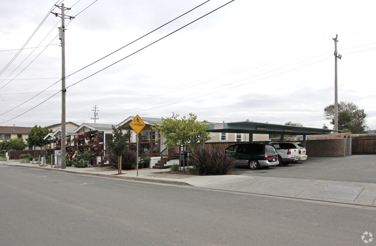 Building Photo - Riverside Mobile Home Park