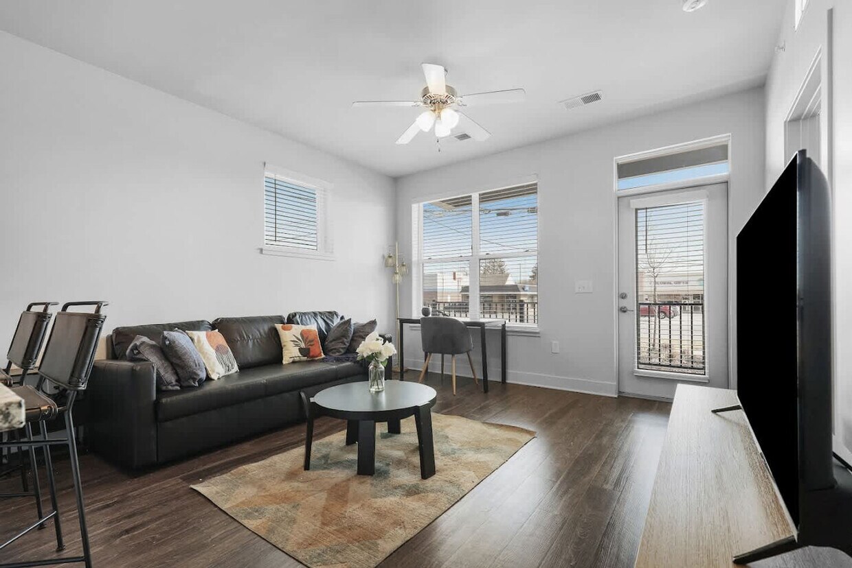 Foto principal - 8506 Westfield Blvd