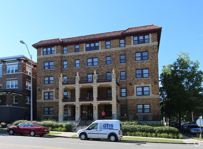 Linda Vista Apartments Kansas City Mo Building Photo Linda Vista Apartments