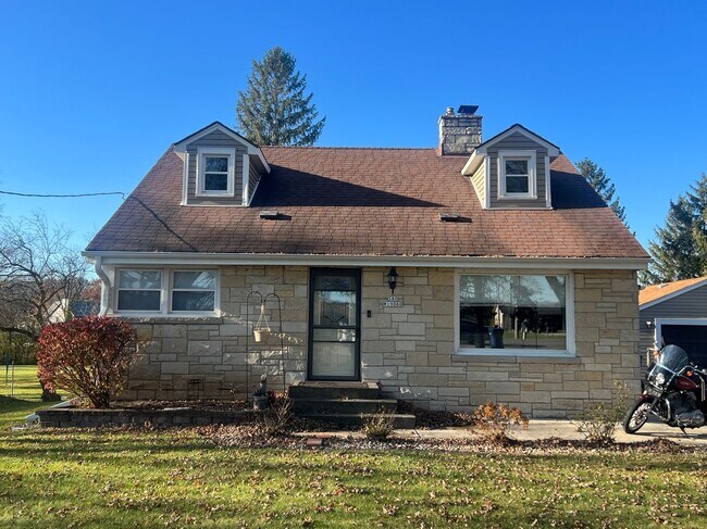 Foto del edificio - S80W19060 Janesville Rd