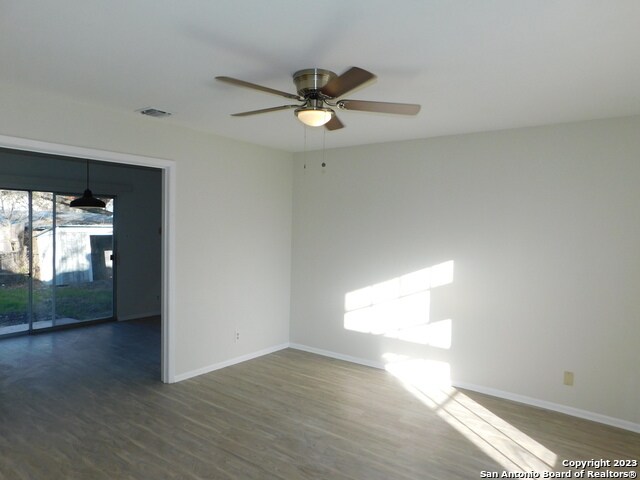 Foto del edificio - 923 Spring Park St