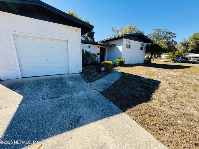 Building Photo - 7008 Perke Dr