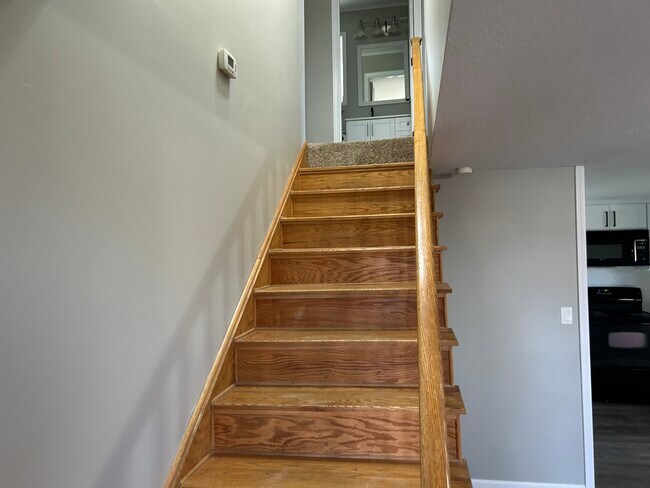 Building Photo - 1618 Pat Dr