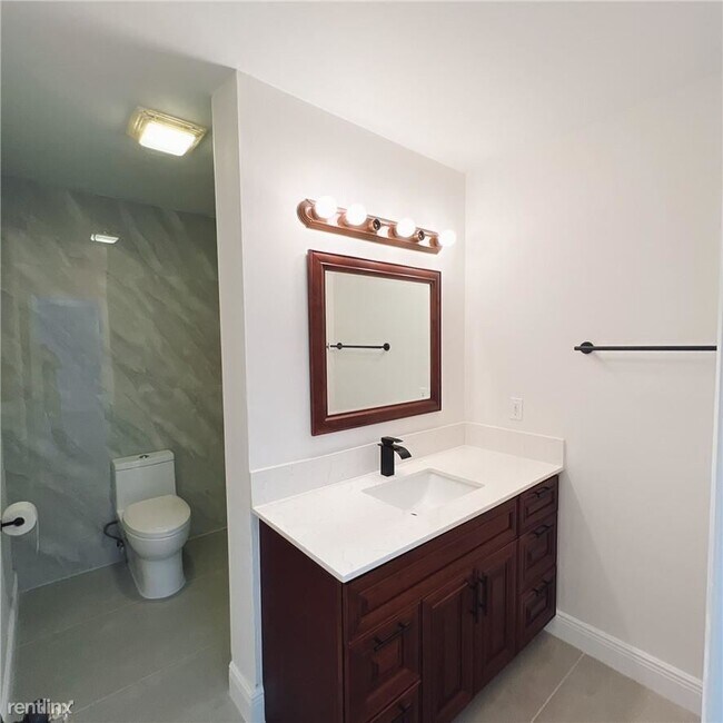Foto del edificio - 4 br, 2 bath House - 211 SW 17th St