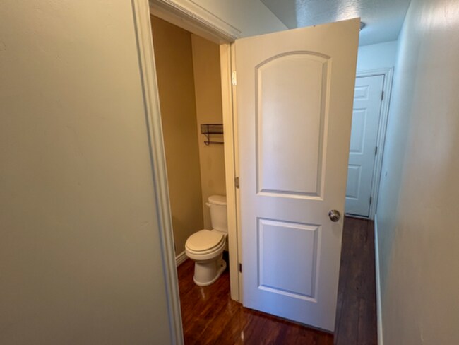 Foto del edificio - 652 Pimlico Dr