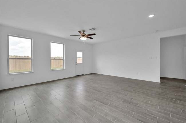 Building Photo - 9699 Caney Trails Rd