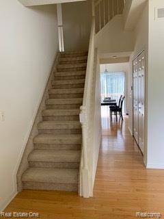 Foto del edificio - 41719 Sleepy Hollow Dr