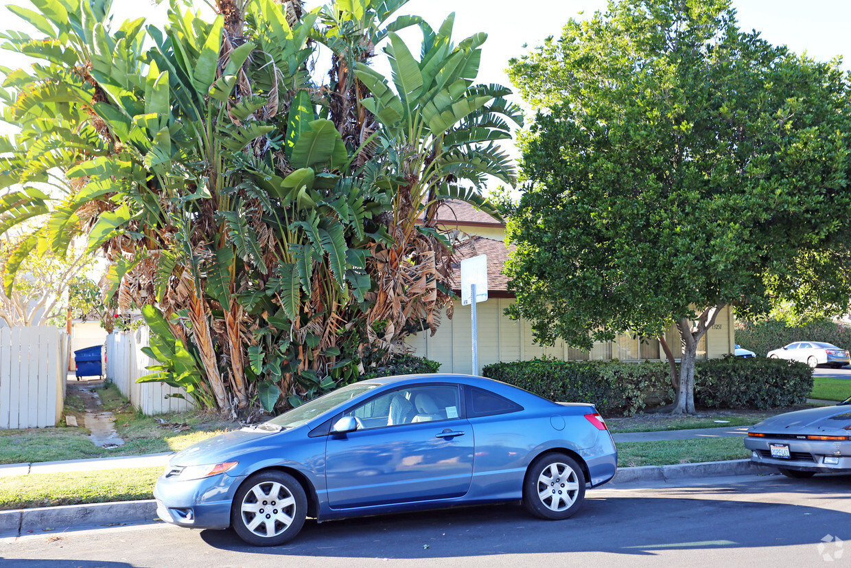 Building Photo - The Verde Street Apartments