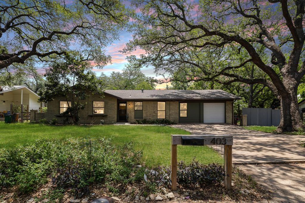 Primary Photo - 403 Flournoy Dr