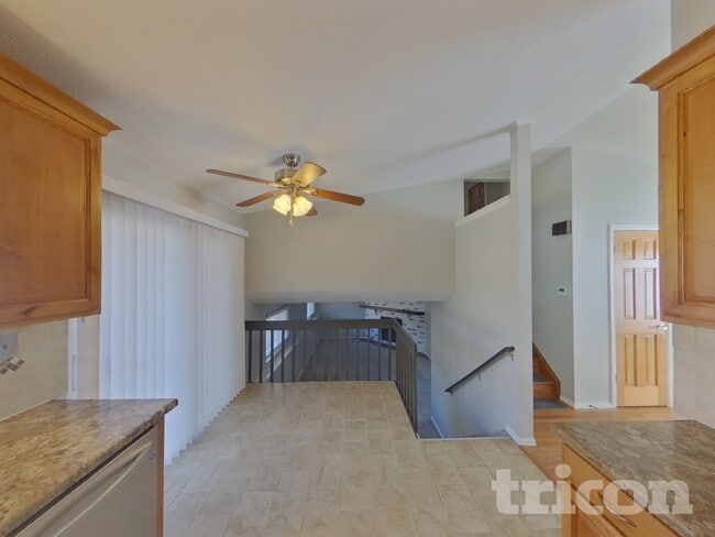 Foto del edificio - 5522 Buckskin Pass Dr N