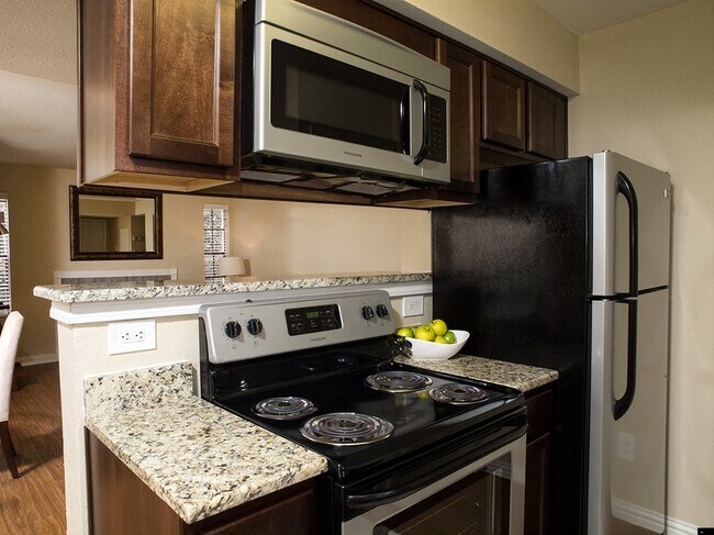 Building Photo - Lease With Us and Get 50% App + Admin and ...