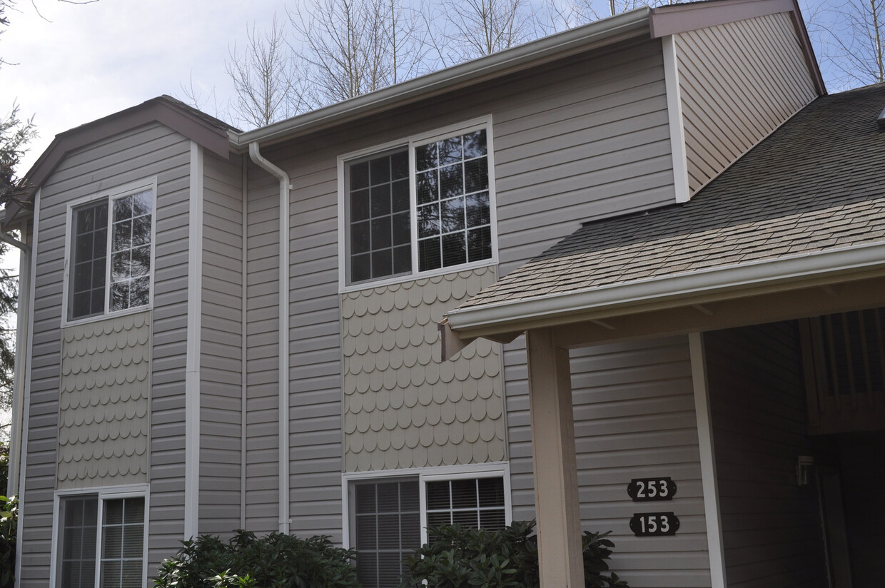 Primary Photo - Pre-Leasing - 3bd/2bath (Cordata Area)