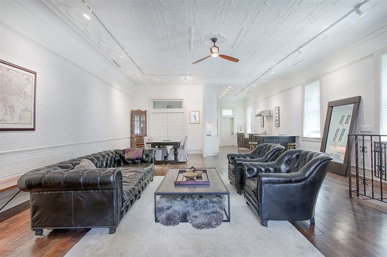 Primary Photo - 38 Mercer St
