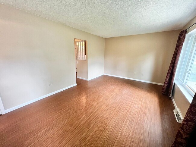 Foto del edificio - Adorable 3 bed 1 bath home in Fort Collins!