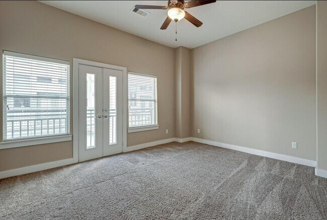 Foto del edificio - 1215 Wentworth St