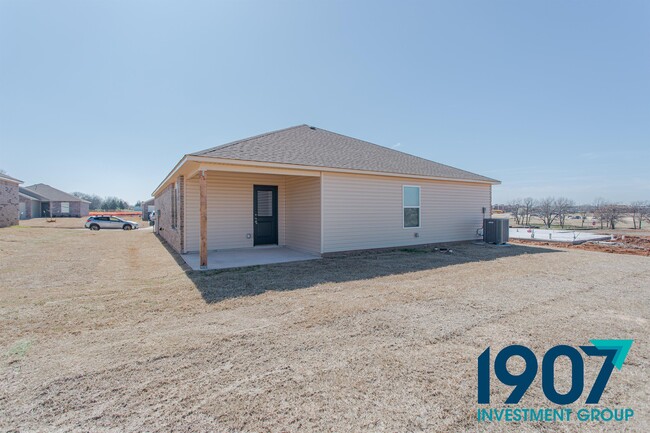 Building Photo - 1410 Lexi Dr