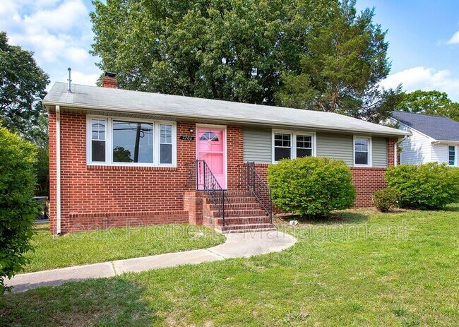 Foto del edificio - 7206 Elkhardt Rd