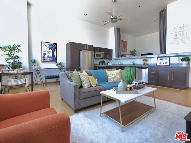 Photo - 1100 Wilshire Blvd Apartment